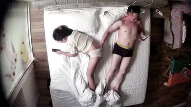 流出安防酒店偷拍尤物系列-高贵气质网红脸美女和领导偷情滚床单